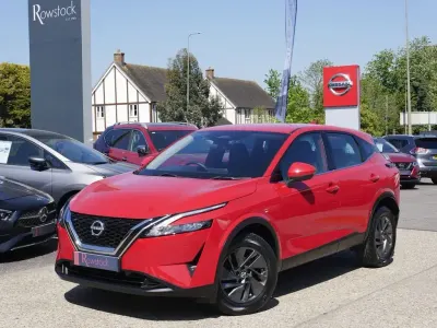 Used Nissan Qashqai Acenta Premium 155 HP (114 kW) 2022 Red SUV
