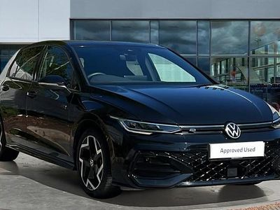 Second-hand VW Golf VIII R-line 150 CP (110 kW) 2025 Negru