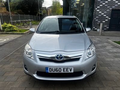 Toyota Auris Hybrid