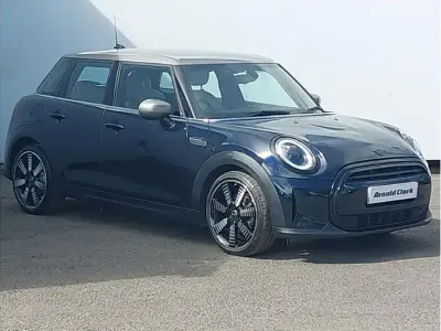 Used Mini Cooper Exclusive 136 HP (100 kW) 2021 Black Hatchback