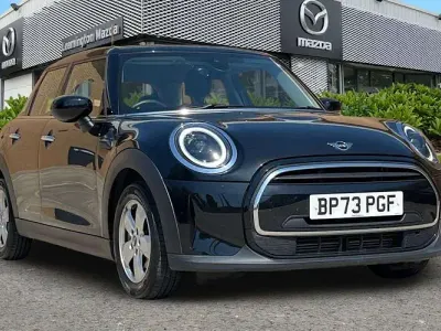 Used Mini Cooper Classic 136 HP (100 kW) 2022 Black Hatchback