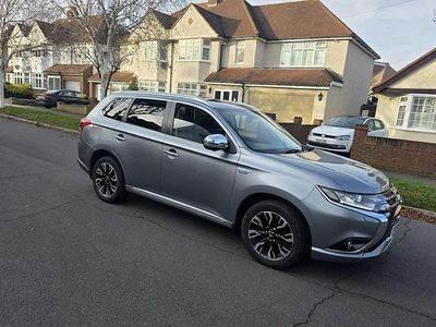 Mitsubishi Outlander P-HEV