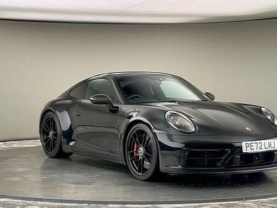 Porsche 911 Carrera 4 GTS