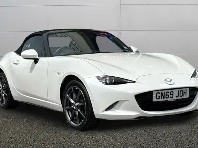 Used Mazda MX5 Inclusive 184 HP (135 kW) 2019 White Cabriolet