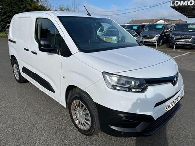 Usado Toyota Proace 120 CV (88 kW) 2022 Blanco Monovolumen