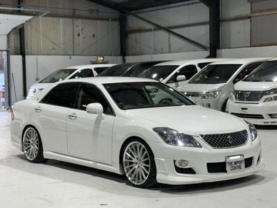 Used Toyota Crown 2008 White Sedan