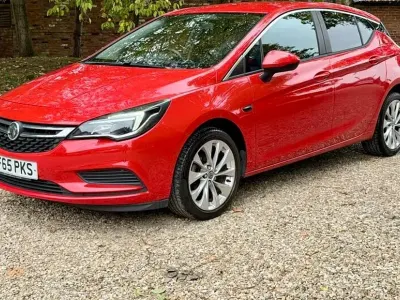 Used Vauxhall Astra 2016 Red Hatchback
