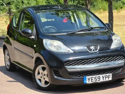 Used Peugeot 107 68 HP (50 kW) 2009 Black Hatchback
