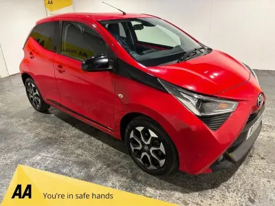 Used Toyota Aygo Trend 72 HP (52 kW) 2021 Red Hatchback