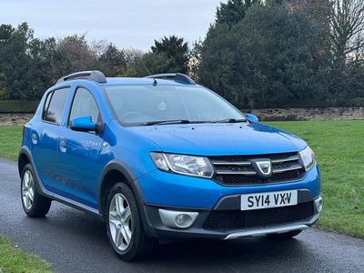 Blue Used 2014 Dacia Sandero Lauréate Hatchback | £1,995 (A bit pricey)
