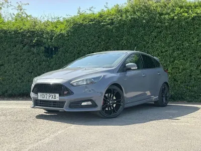 Used Ford Focus ST 250 HP (183 kW) 2017 Grey Hatchback