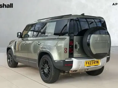 Gebraucht Land Rover Defender SE 300 PS (220 kW) 2023 Grün SUV