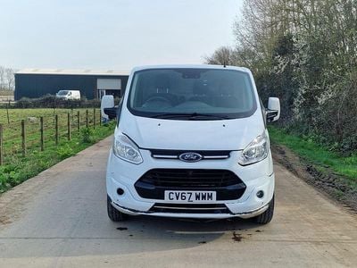 Used Ford Transit Custom Limited 130 HP (95 kW) 2017 White Van