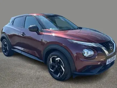Used Nissan Juke N-Connecta 114 HP (83 kW) 2023 Red SUV