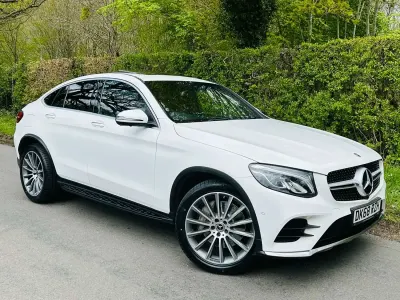 Begagnad Mercedes GLC250 AMG Line Premium 2018 Vit Sportkupé