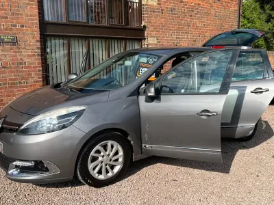 Used Renault Scénic Dynamique 2014 Grey MPV