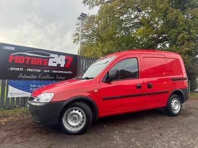 Used Vauxhall Combo 75 HP (55 kW) 2011 Red Van