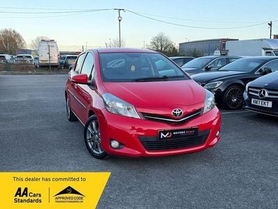 Used Toyota Yaris Multidrive S 2012 Red Hatchback