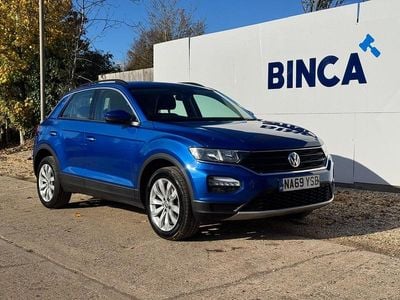 Begagnad VW T-Roc SE 115 HK (84 kW) 2019 Blå SUV