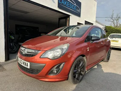 Używany Vauxhall Corsa Edition 2013 Pomarańczowy Hatchback