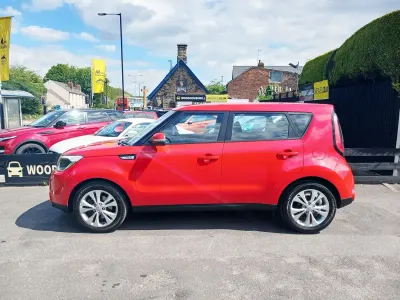 Usado Kia Soul Plus 128 CV (94 kW) 2015 Rojo SUV