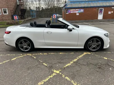 Usado Mercedes E300 AMG Line Premium 245 HP (180 kW) 2018 Branco Cabrios