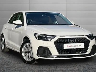 Used Audi A1 Sportback Sport 94 HP (69 kW) 2023 White Hatchback