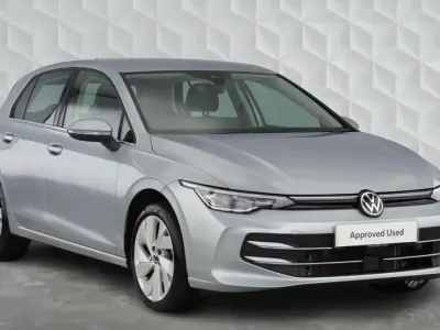 Używany VW Golf VIII Style 150 KM (110 kW) 2025 Srebrny Hatchback