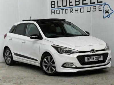 Used Hyundai i20 Premium SE 90 HP (66 kW) 2015 White Hatchback