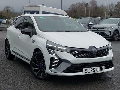 Used Renault Clio V Esprit Alpine 143 HP (105 kW) 2025 White Hatchback