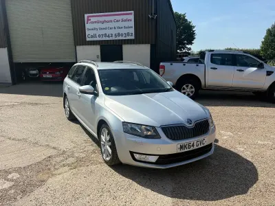 Used Skoda Octavia Elegance 105 HP (77 kW) 2014 Silver Estate