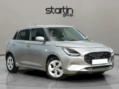 Używany Suzuki Swift 82 KM (60 kW) 2025 Srebrny Hatchback