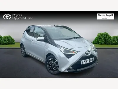 Używany Toyota Aygo X-clusiv 2018 Srebrny Hatchback