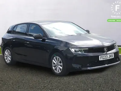 Second-hand Vauxhall Astra Design Edition 130 CP (95 kW) 2023 Negru Hatchback