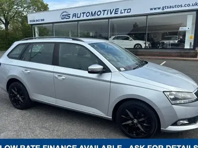Usado Skoda Fabia SE Drive 110 HP (80 kW) 2020 Citadino