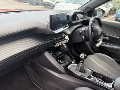 Used Peugeot 2008 GT-line 129 HP (94 kW) 2021 Red SUV