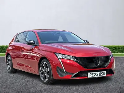 Used Peugeot 308 Allure Premium 130 HP (95 kW) 2023 Red Hatchback