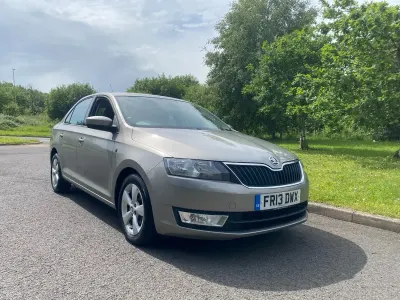 Used Skoda Rapid SE 2013 Beige Hatchback