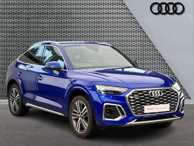 Usado Audi Q5 Sportback S-Line 268 HP (197 kW) 2025 Azul SUV