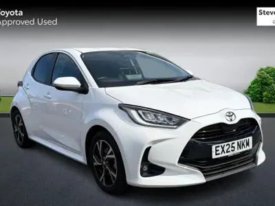 Used Toyota Yaris Design 116 HP (85 kW) 2025 White Hatchback