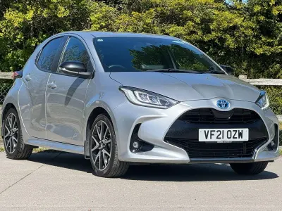 Used Toyota Yaris 114 HP (83 kW) 2021 Silver Hatchback