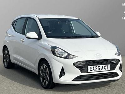 Used Hyundai i10 Advanced 63 HP (46 kW) 2025 White Hatchback