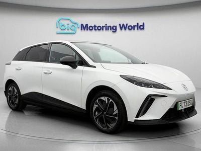 Used MG MG4 EV Trophy 147 kW (201 HP) 2023 White Hatchback