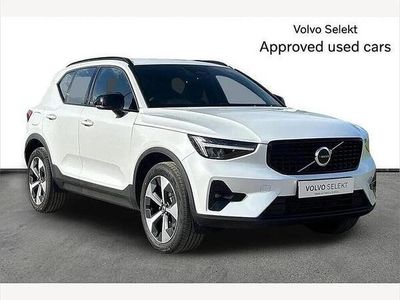 New Volvo XC40 Plus 161 HP (118 kW) 2026 White SUV