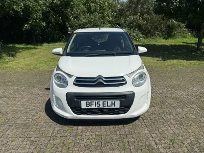 Used Citroën C1 Feel 68 HP (50 kW) 2015 White Hatchback
