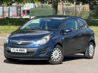 Used Vauxhall Corsa S 65 HP (47 kW) 2014 Blue Hatchback