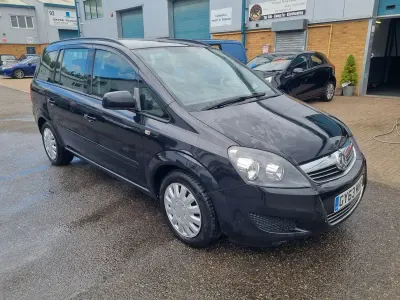 Used Vauxhall Zafira 120 HP (88 kW) 2014 Black MPV