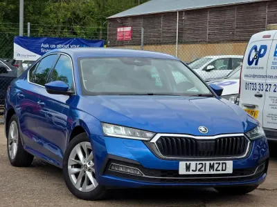 Używany Skoda Octavia SE L First Edition 116 KM (85 kW) 2021 Niebieski Hatchback