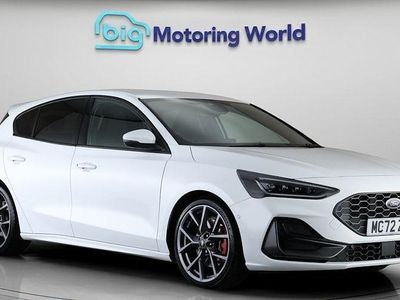 Used Ford Focus ST 280 HP (205 kW) 2023 White Hatchback