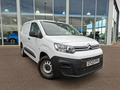 Used Citroën Berlingo 100 HP (73 kW) 2023 White MPV